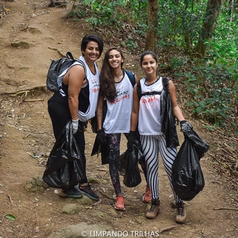 Ação ambiental na Cachoeira de Xerém - Duque de Caxias